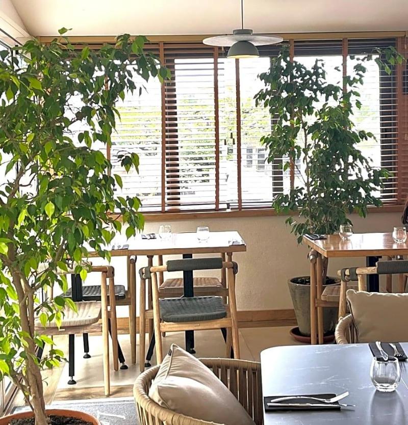 Le Royal Hv Tel Restaurant image