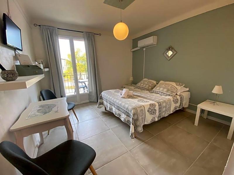 Hotel Carina image