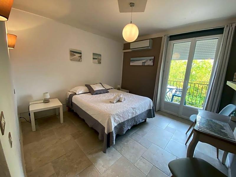 Hotel Carina image