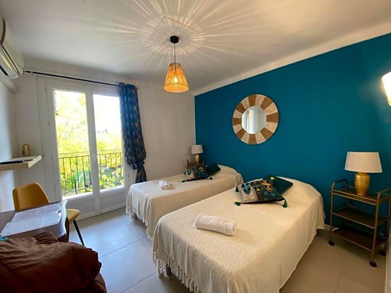 Hotel Carina image