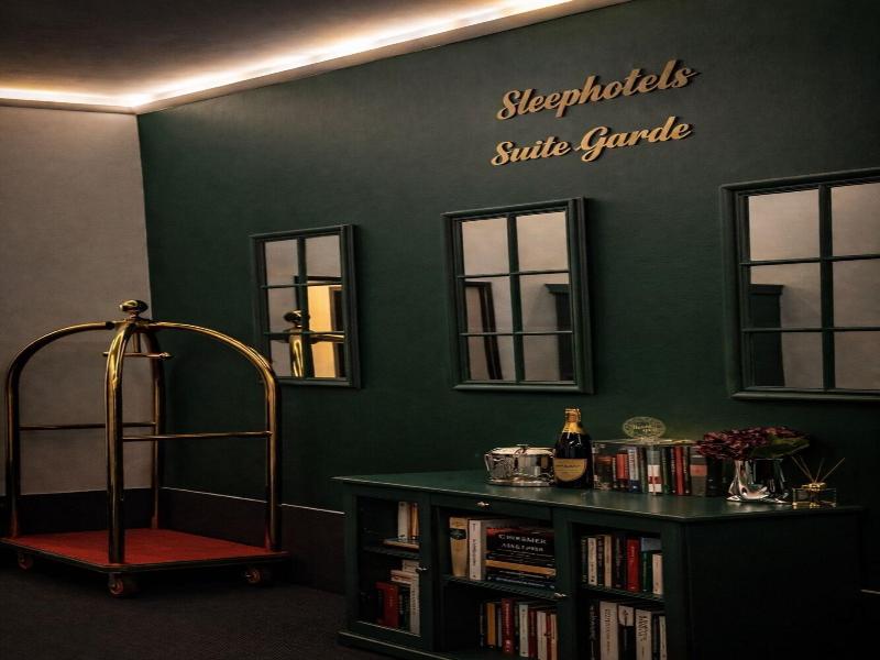 Sleephotels Suite Garde image
