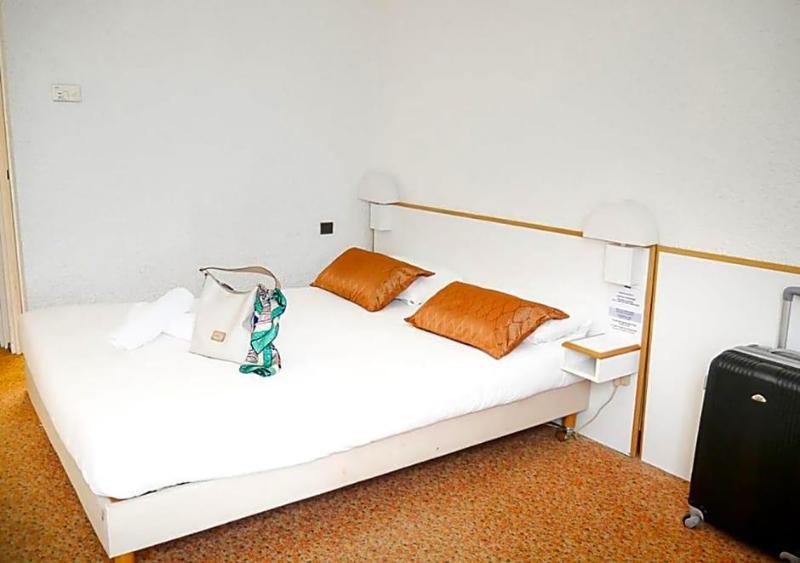 Hv Tel Des Thermes Les Dv Mes image