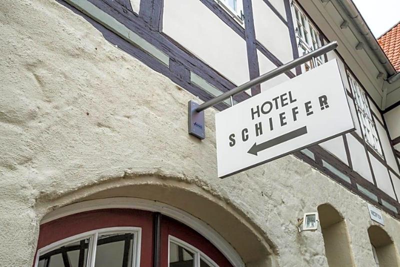 Schiefer Suite Hotel Apartments image
