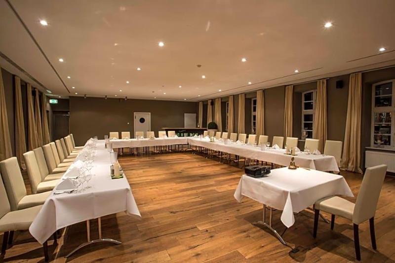 Schiefer Suite Hotel Apartments image