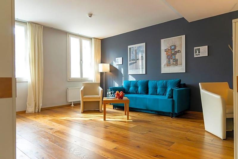 Schiefer Suite Hotel Apartments image