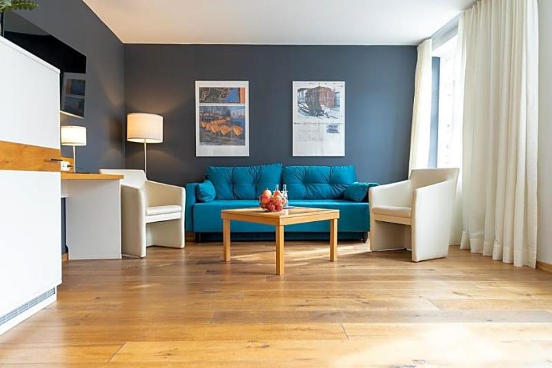Schiefer Suite Hotel Apartments image