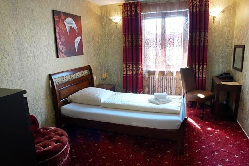 Hotel Krone image
