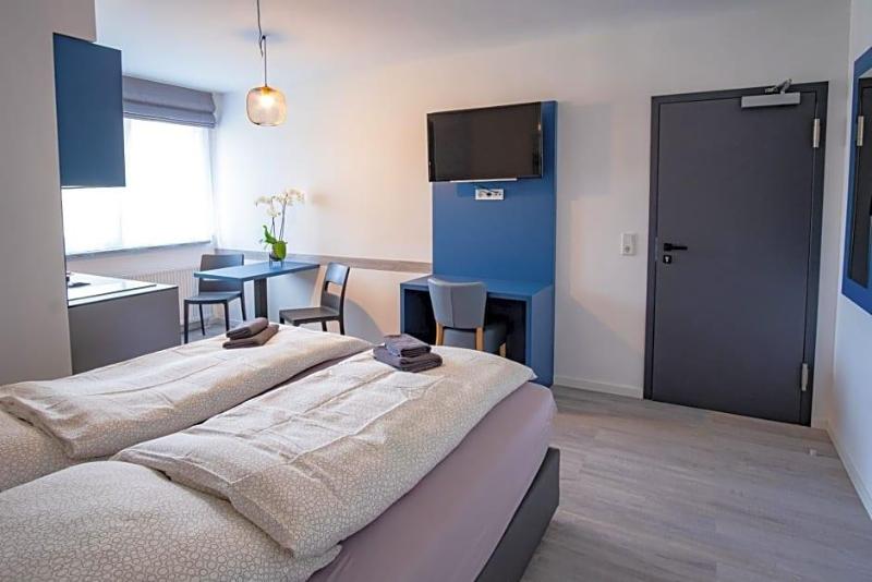 Hotel A24 Bei Hamburg image