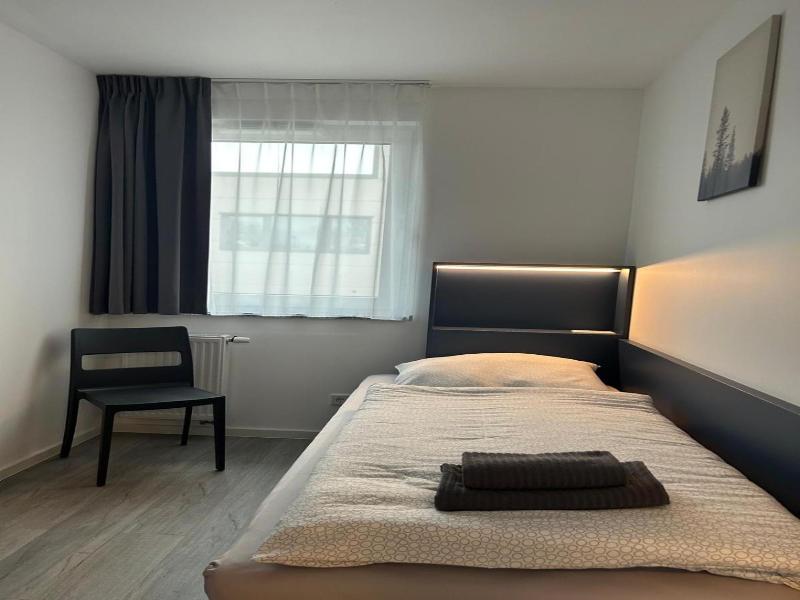 Hotel A24 Bei Hamburg image