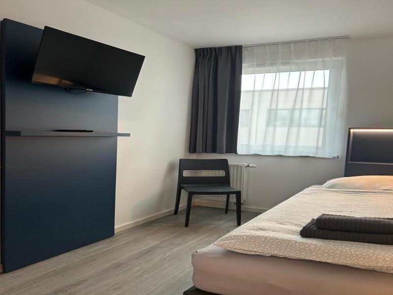 Hotel A24 Bei Hamburg image