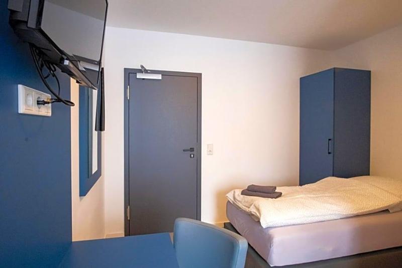 Hotel A24 Bei Hamburg image