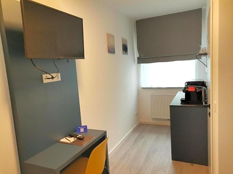 Hotel A24 Bei Hamburg image
