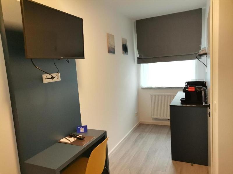 Hotel A24 Bei Hamburg image