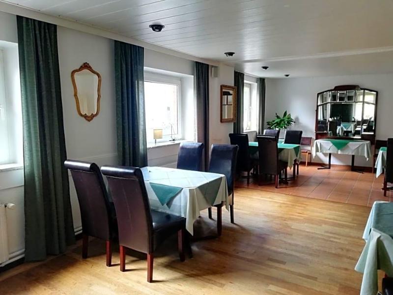 Hotel Dorfschv Nke image