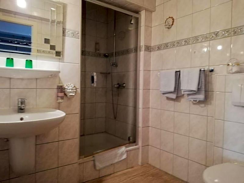 Hotel Dorfschv Nke image