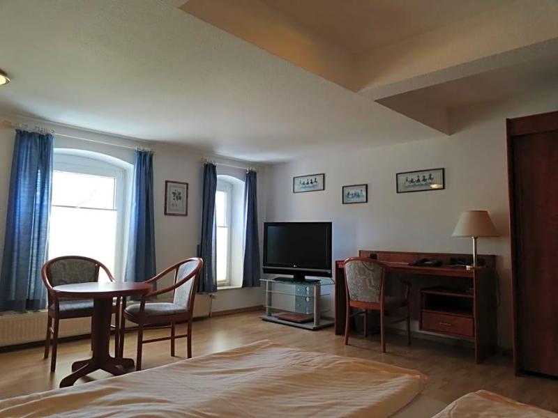Hotel Dorfschv Nke image