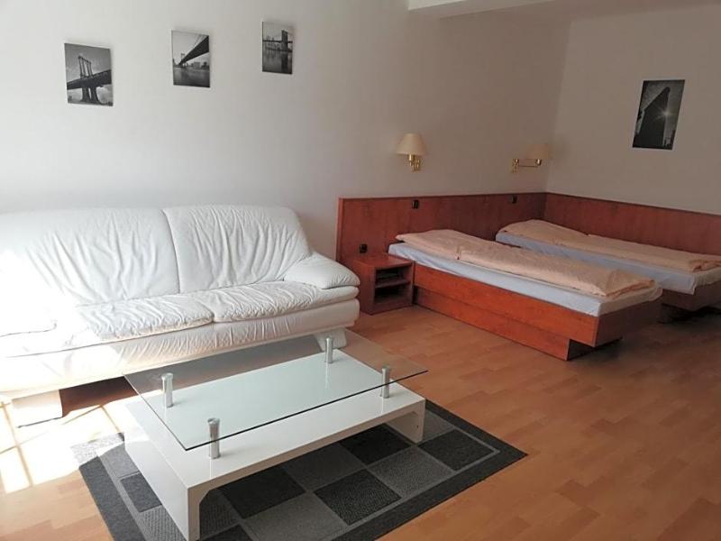 Hotel Dorfschv Nke image