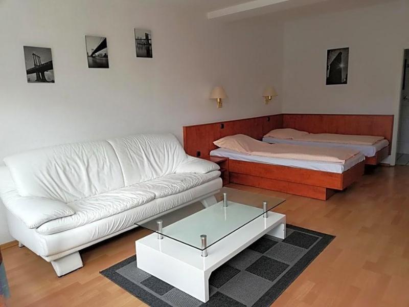 Hotel Dorfschv Nke image