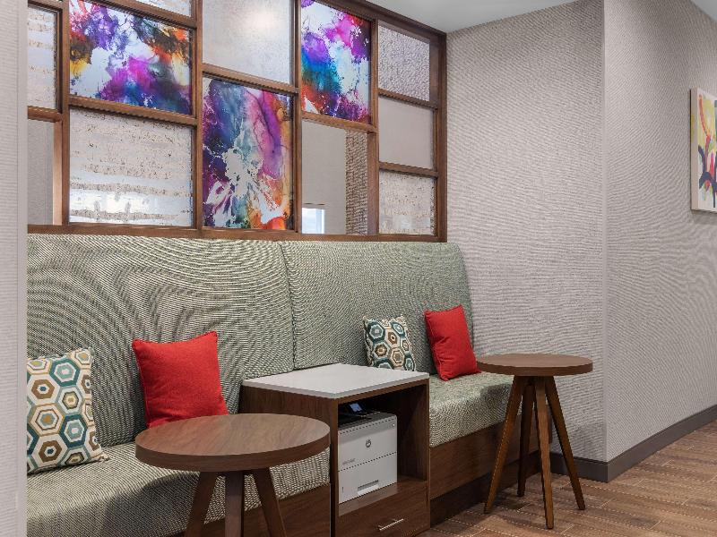 Hampton Inn & Suites Orangeville, On image
