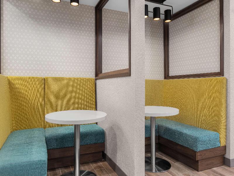 Hampton Inn & Suites Orangeville, On image