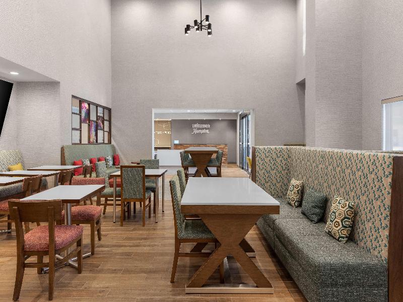 Hampton Inn & Suites Orangeville, On image