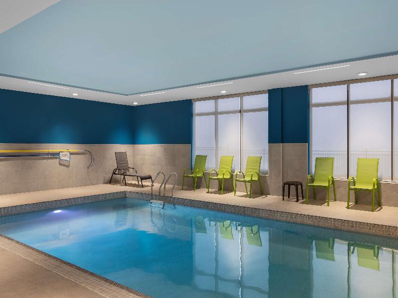 Hampton Inn & Suites Orangeville, On image