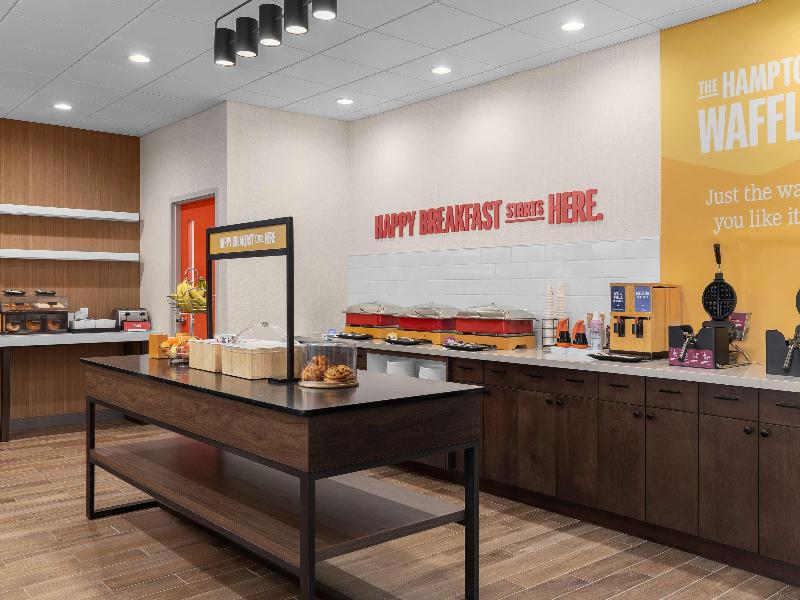 Hampton Inn & Suites Orangeville, On image