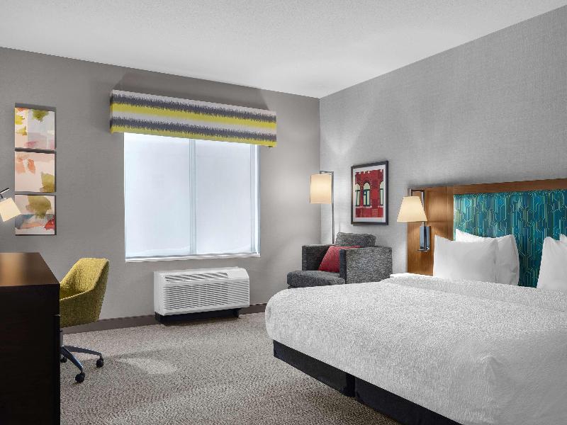 Hampton Inn & Suites Orangeville, On image