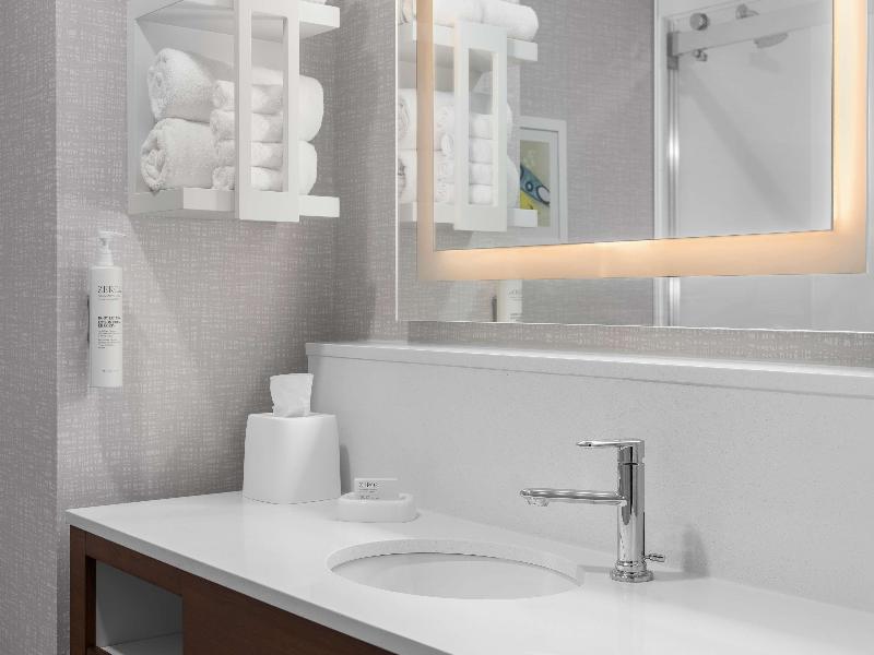 Hampton Inn & Suites Orangeville, On image