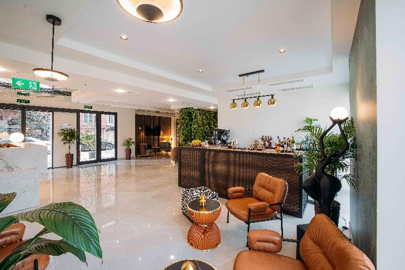 Hotel Monday image