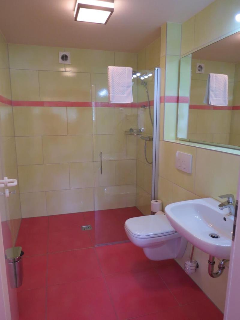 Ka Ka Hotel Garni image