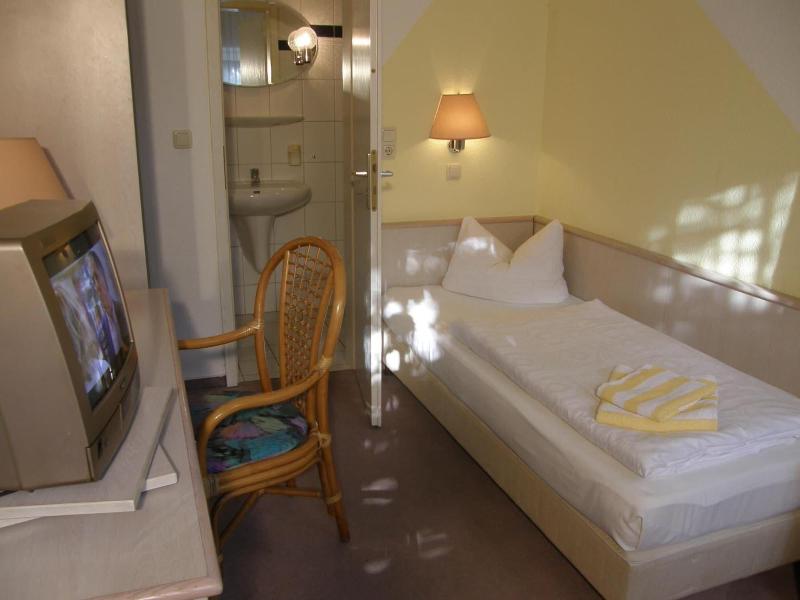 Ka Ka Hotel Garni image