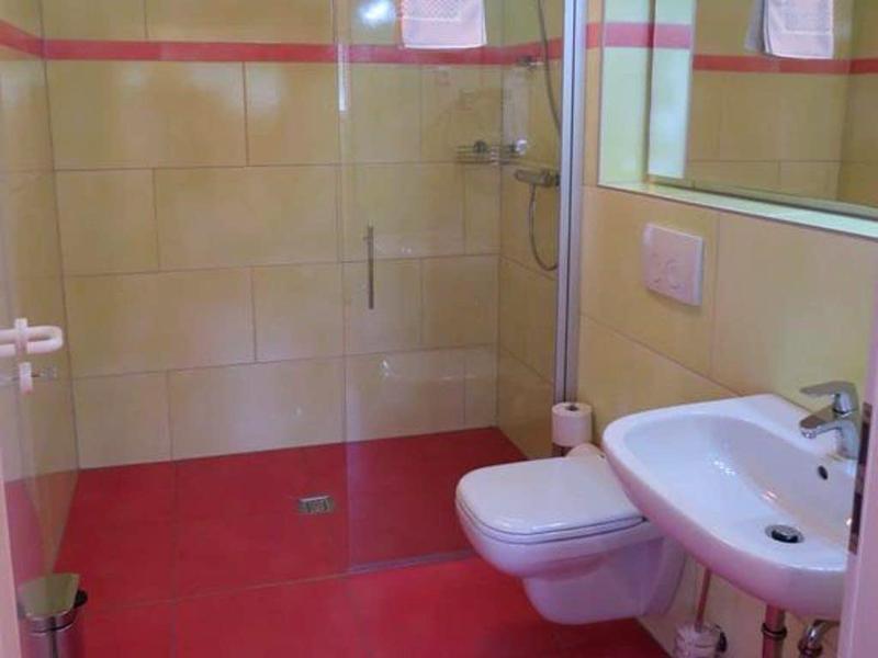 Ka Ka Hotel Garni image