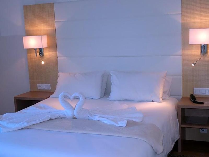 Hotel Uhainak image