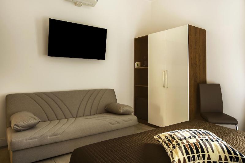 Residenza Tupini S.pietro Suites image