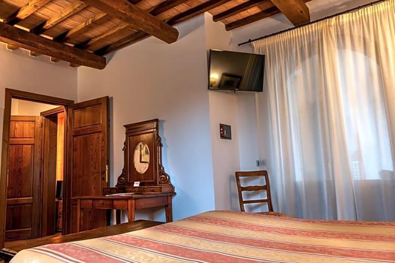 Hotel La Fonte Del Cerro image