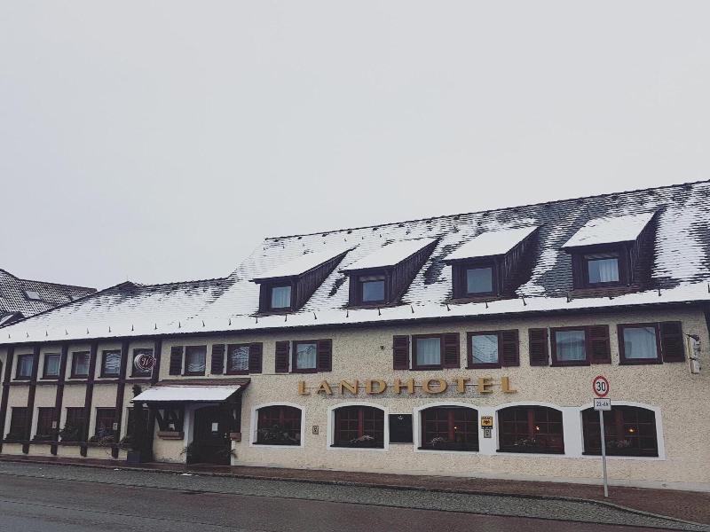 Landhotel Wolfschlugen image