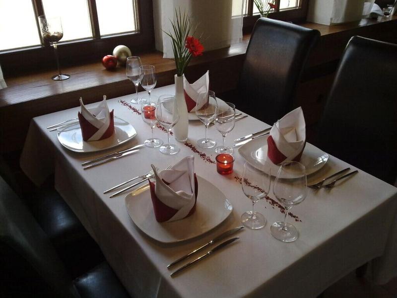 Landhotel Wolfschlugen image