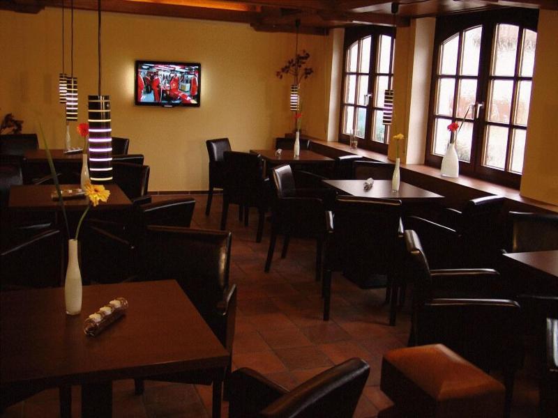 Landhotel Wolfschlugen image