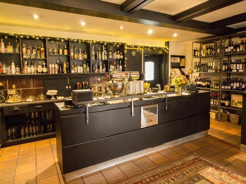 Landhotel Wolfschlugen image