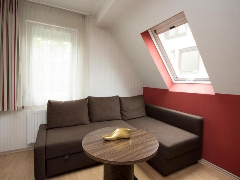 Landhotel Wolfschlugen image