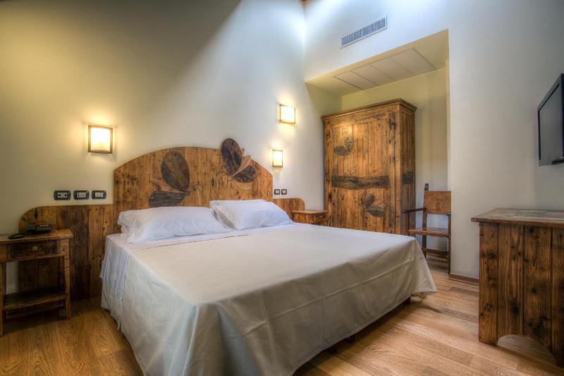 Hotel Il Duca Del Montefeltro image