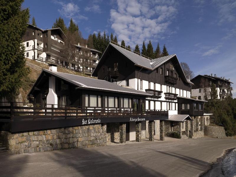 Albergo Ristorante Bucaneve image