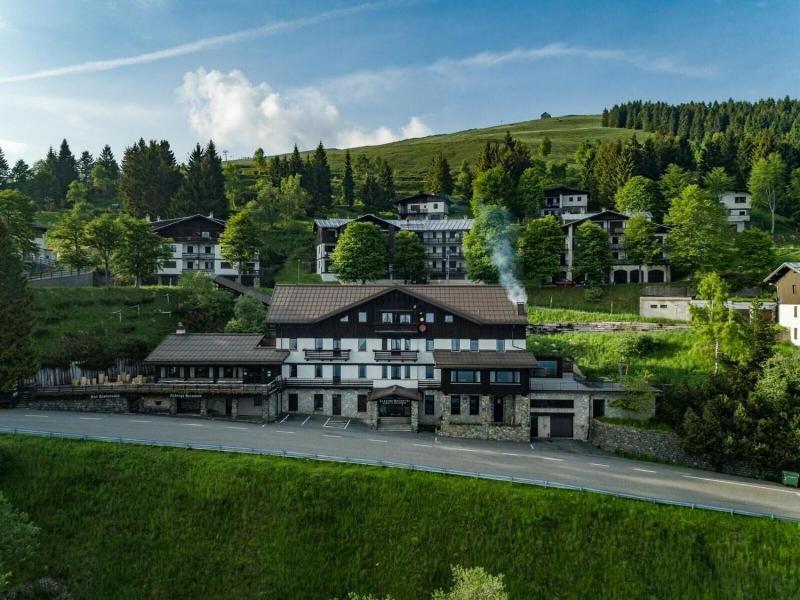 Albergo Ristorante Bucaneve image
