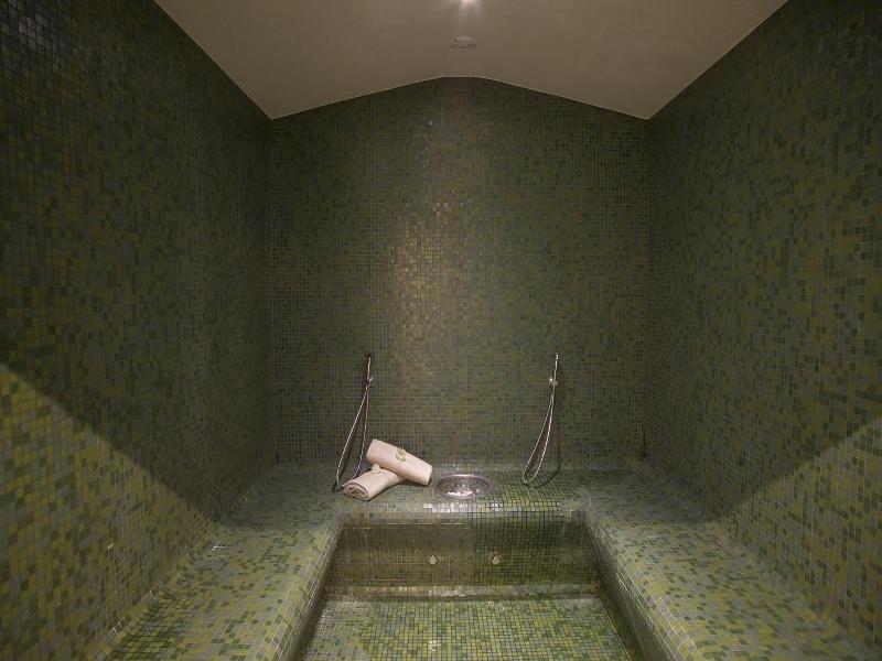 Albergo Ristorante Bucaneve image