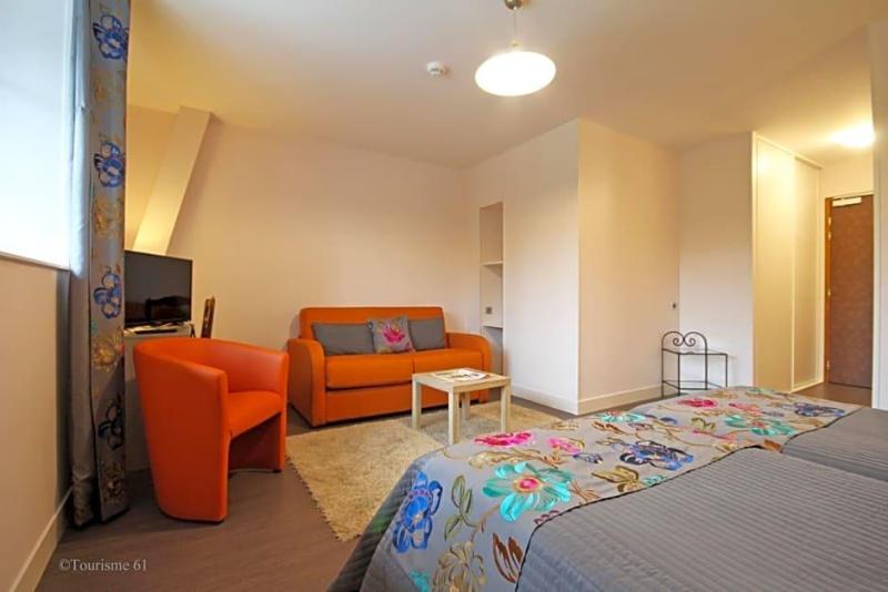 Logis Hv Tel De France image