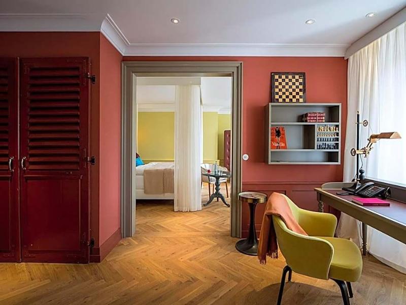 La Maison Hotel image