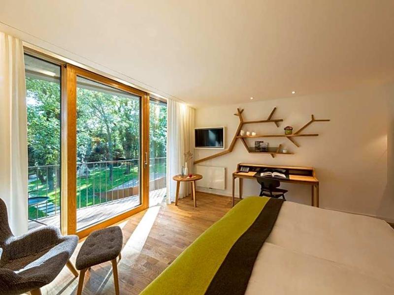La Maison Hotel image