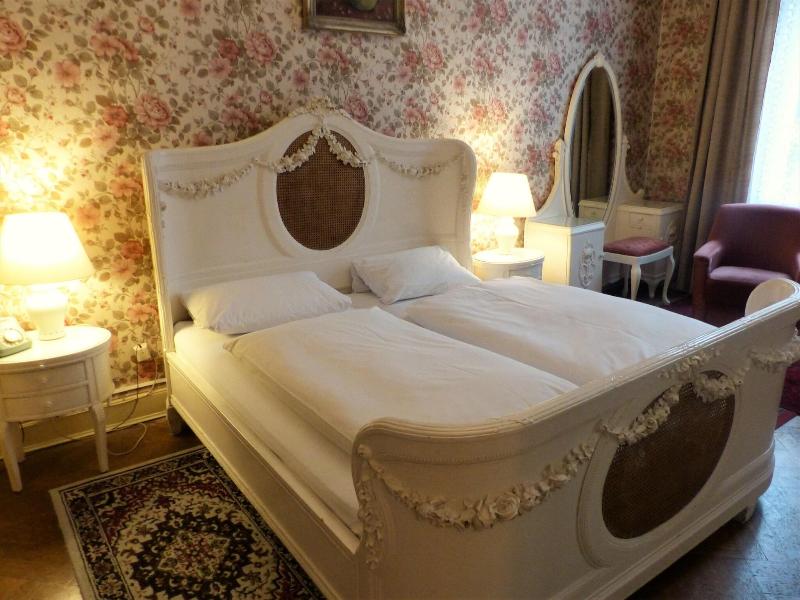 Hotel Pension Funk Am Kurfv Rstendamm image