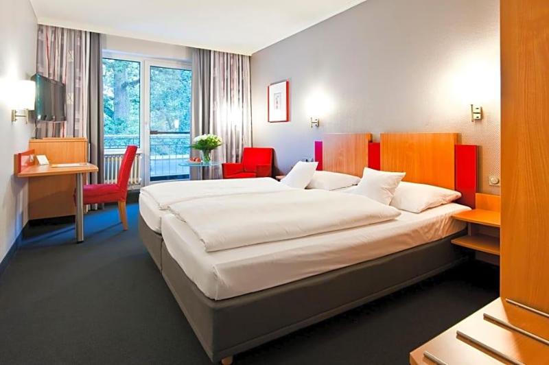 Ringhotel Ahrensburg image